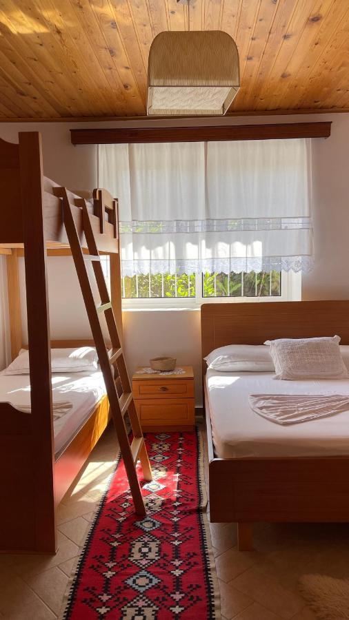 Ana Rest House Hostel Μπεράτ Εξωτερικό φωτογραφία